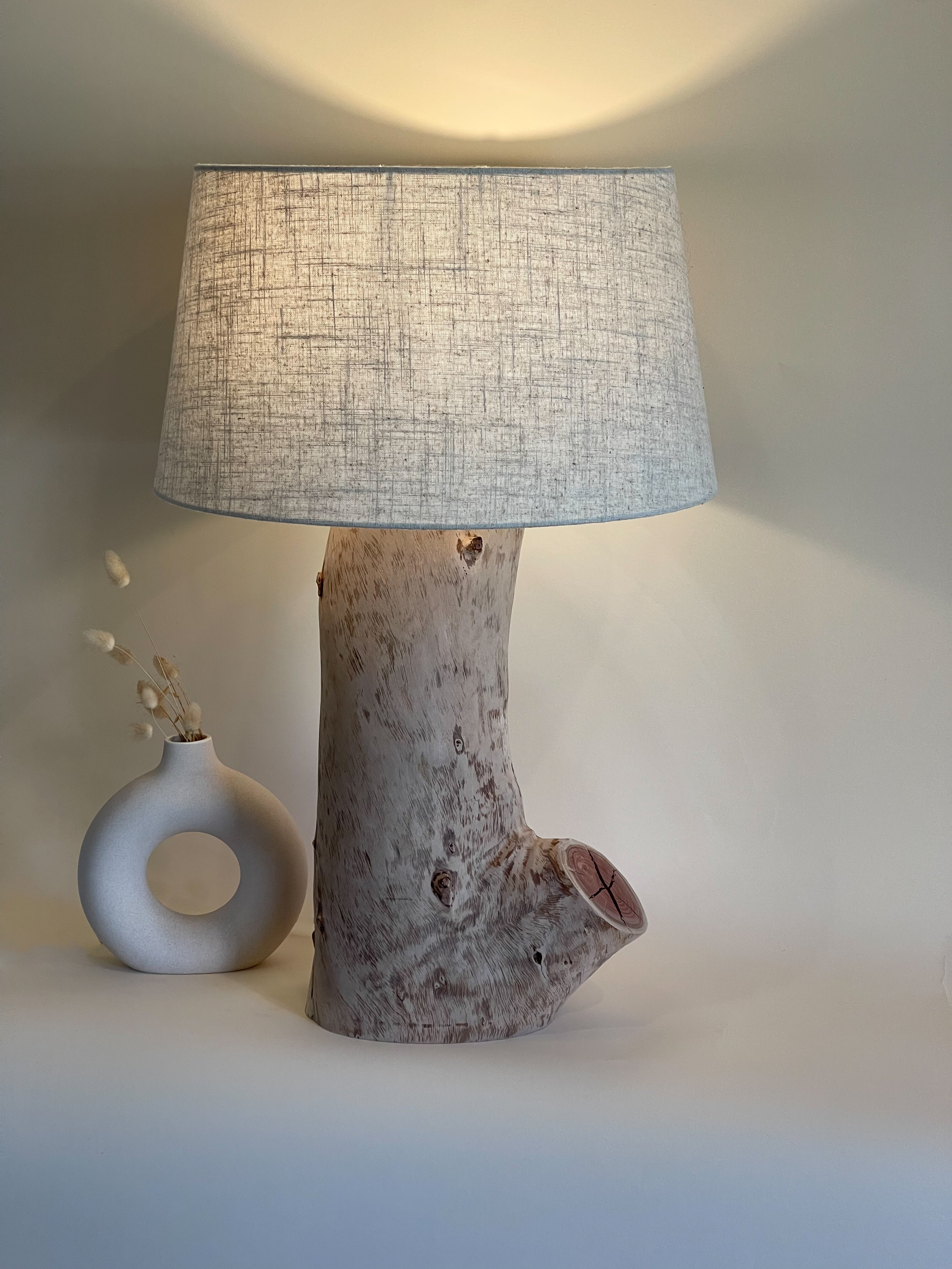 IKAROA Table Lamp