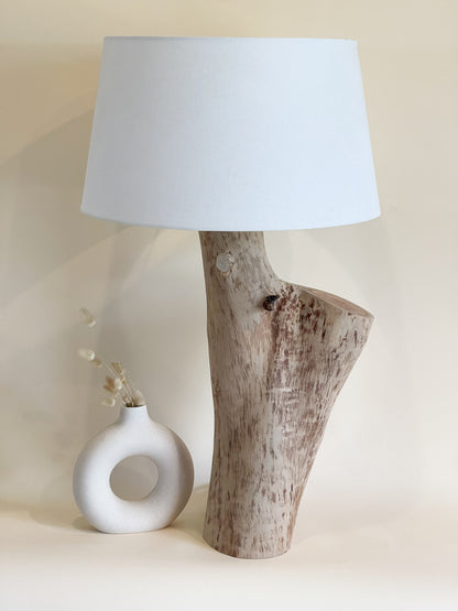 IHAKA Table Lamp