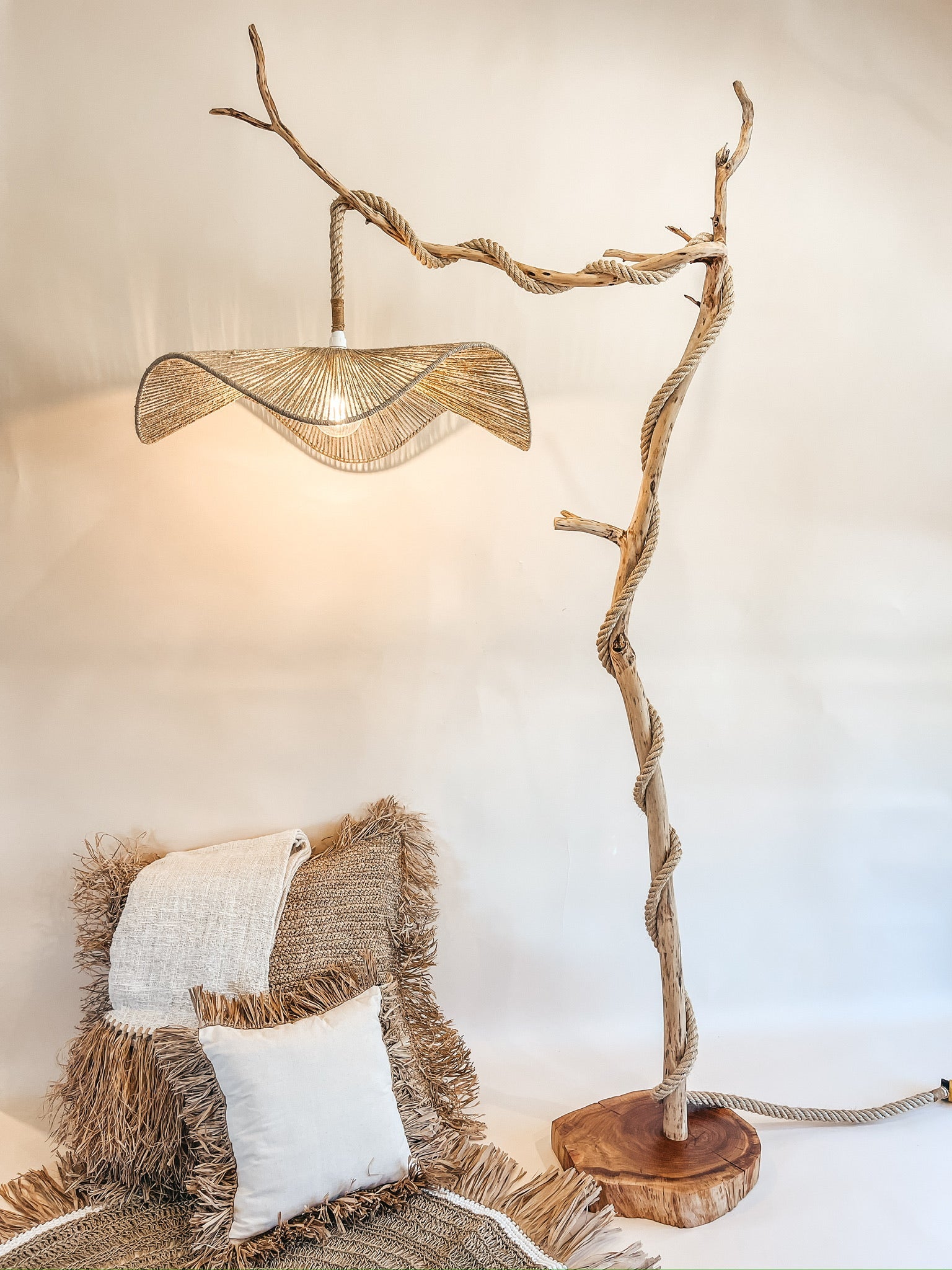 ALLYNA - Eternel® Floor Lamp - Eternel Home Decor